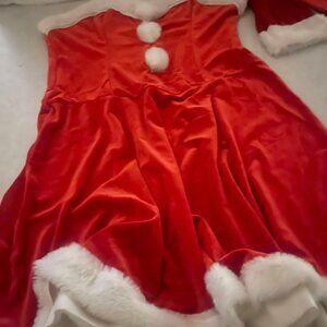 AVID LOVE LINGERIE SEXY SANTA 4 piece set... size L... New with tags-